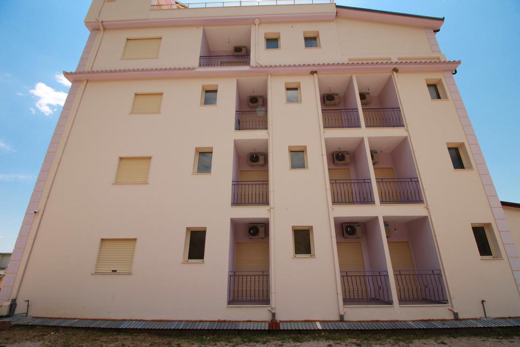 Hotel Keisa Dhermi Exterior photo
