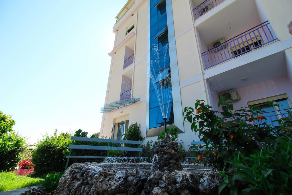 Hotel Keisa Dhermi Exterior photo